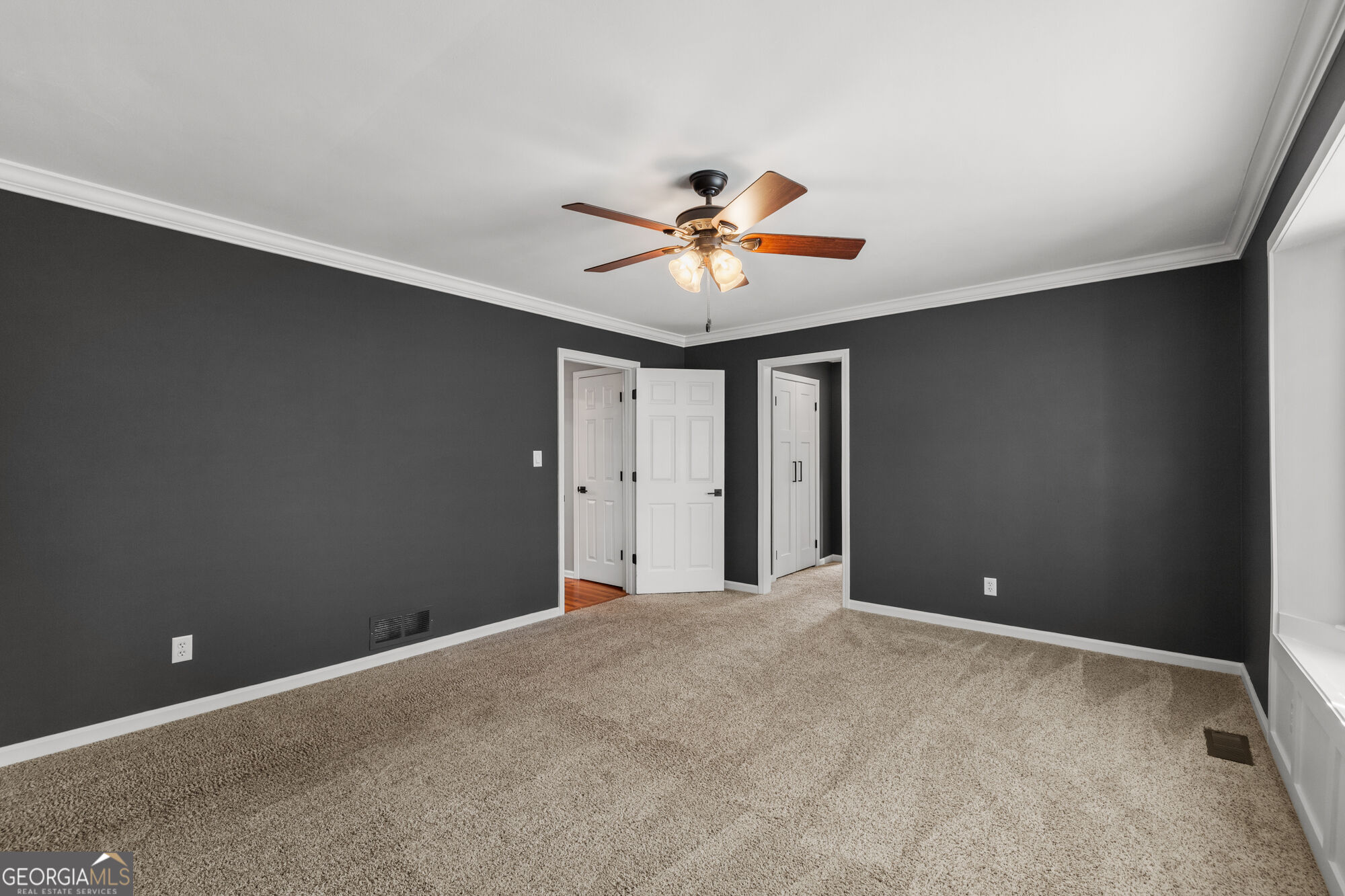295 Victoria Lane Property Photo 39