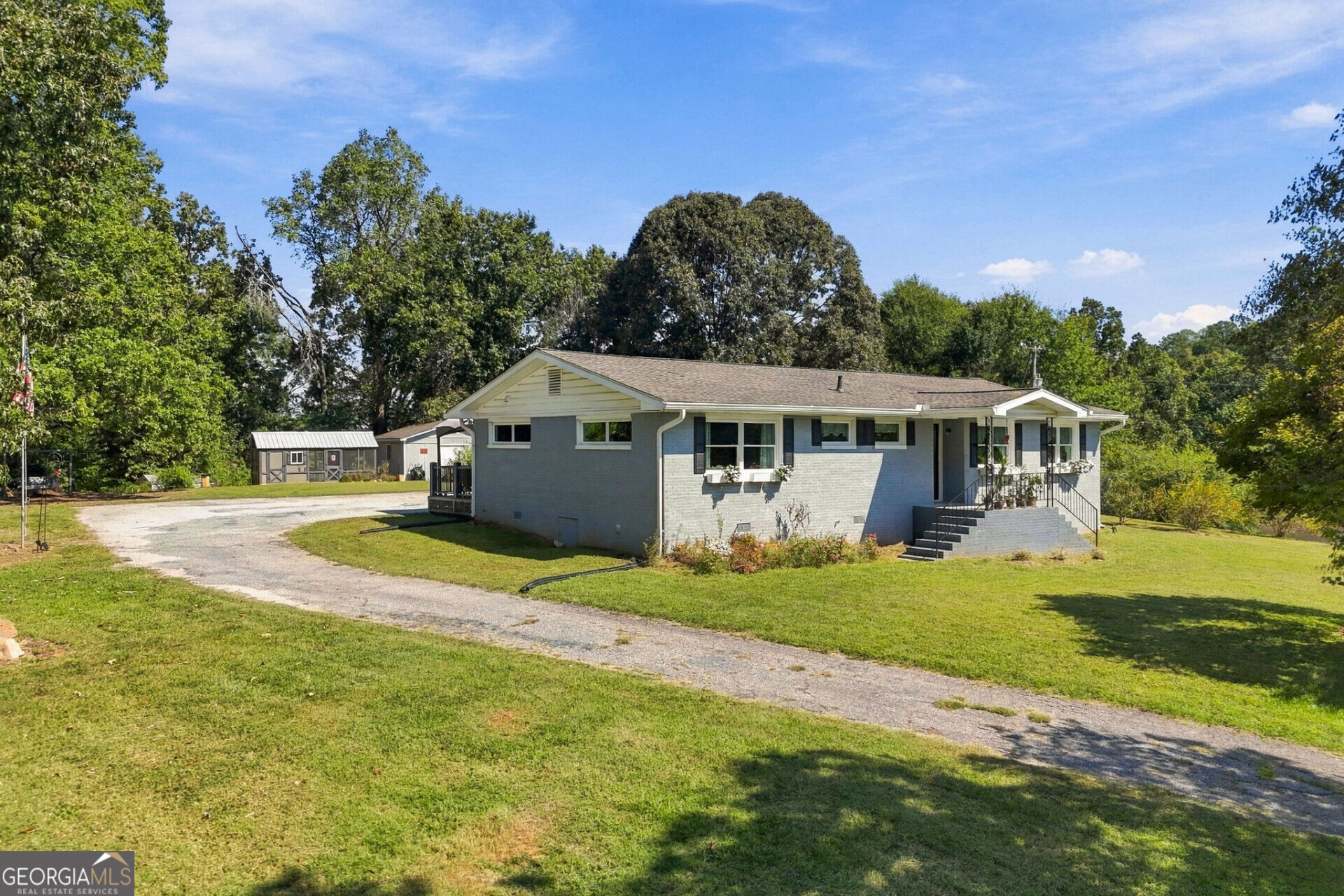 142 Collett Drive Property Photo 2