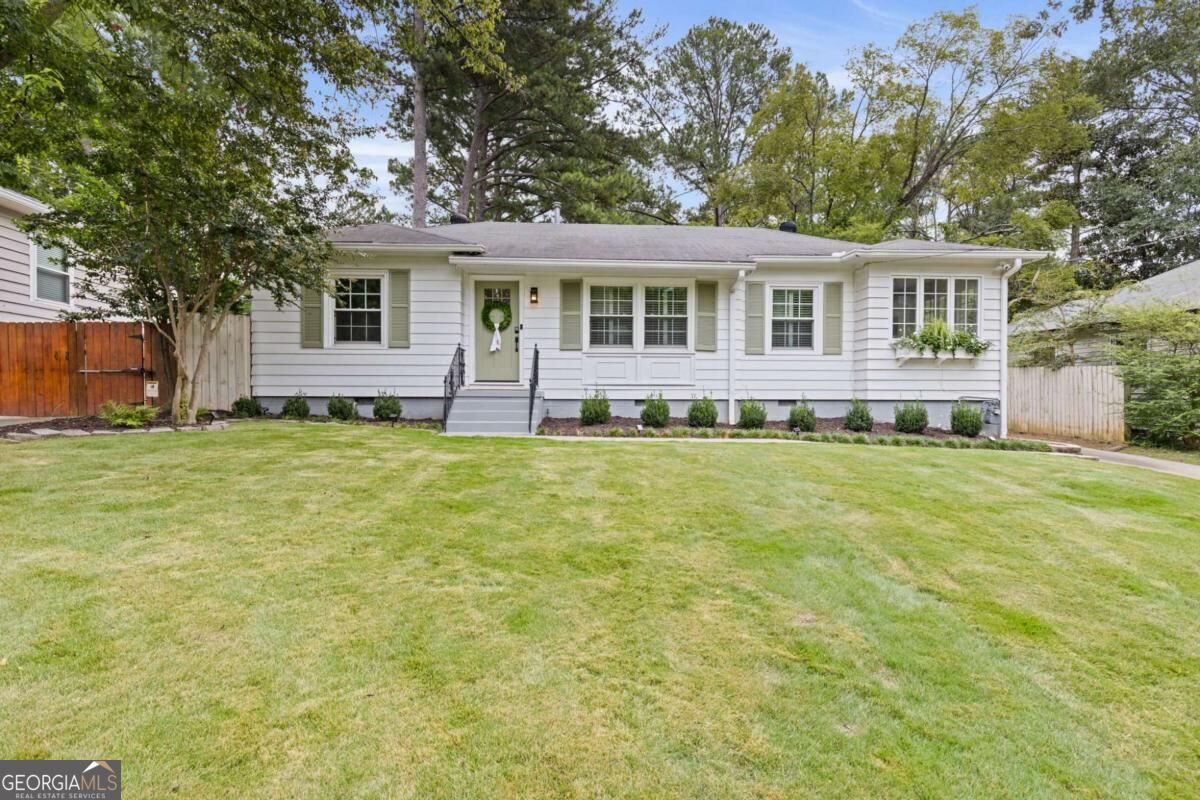 1116 Lindridge Drive Ne Property Photo 1