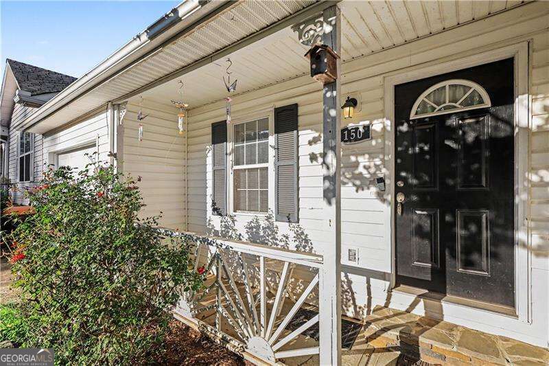 150 Oak Circle S Property Photo 1