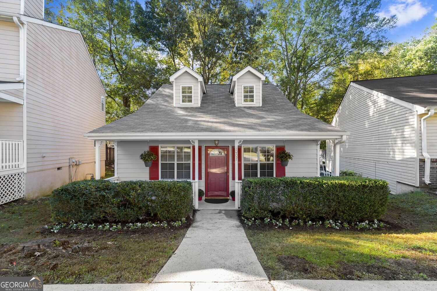 1007 Hillsborough Chase Nw Property Photo 1
