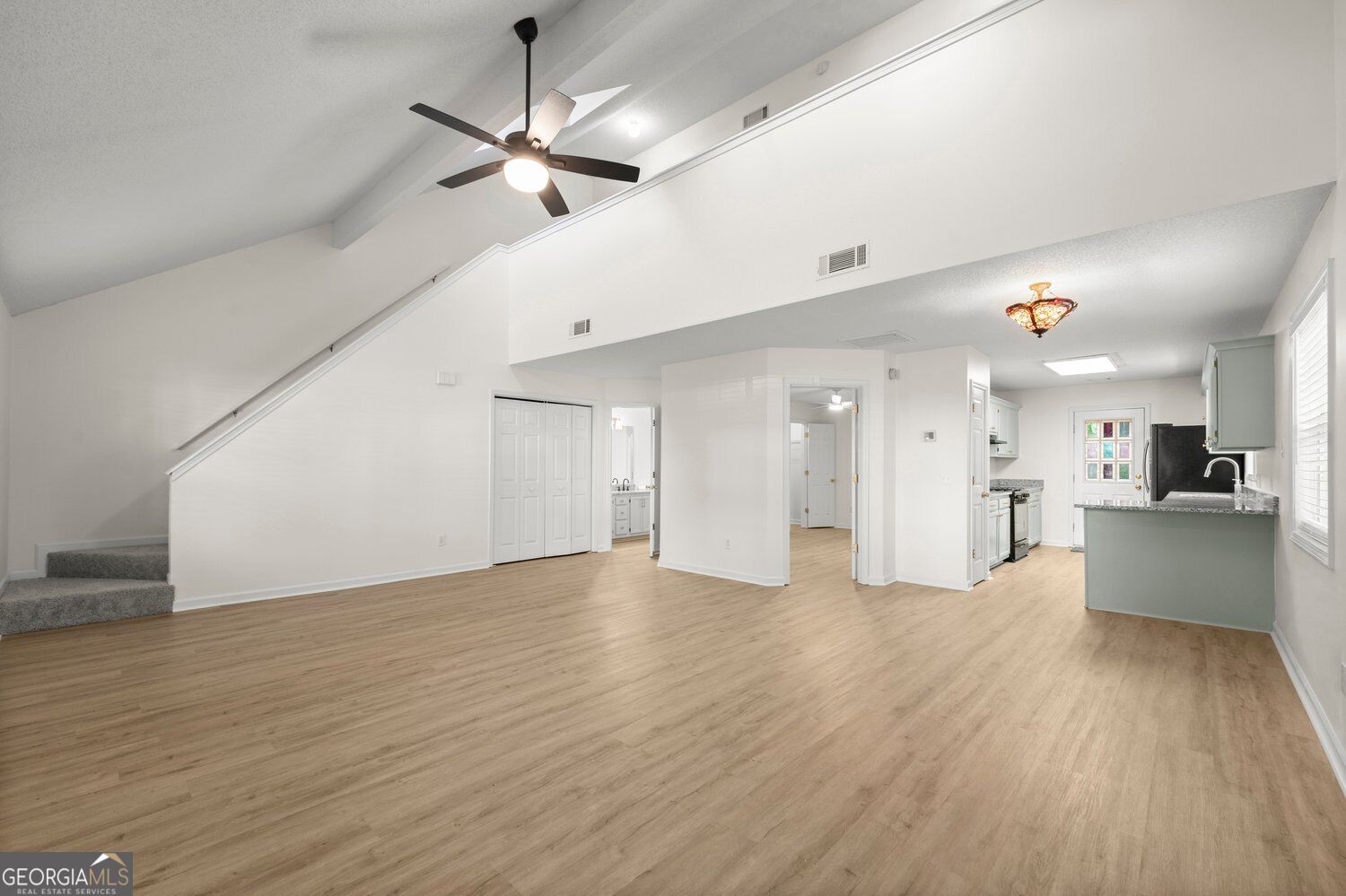 1007 Hillsborough Chase Nw Property Photo 7