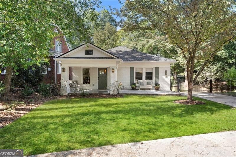 675 Amsterdam Avenue Ne Property Photo 1
