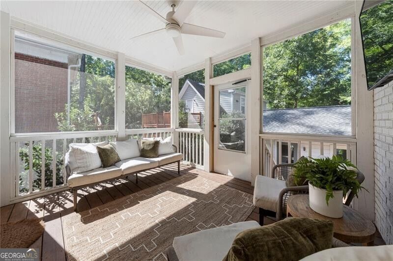 675 Amsterdam Avenue Ne Property Photo 28