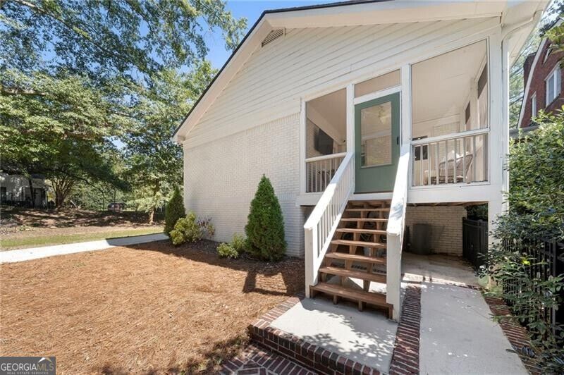 675 Amsterdam Avenue Ne Property Photo 30