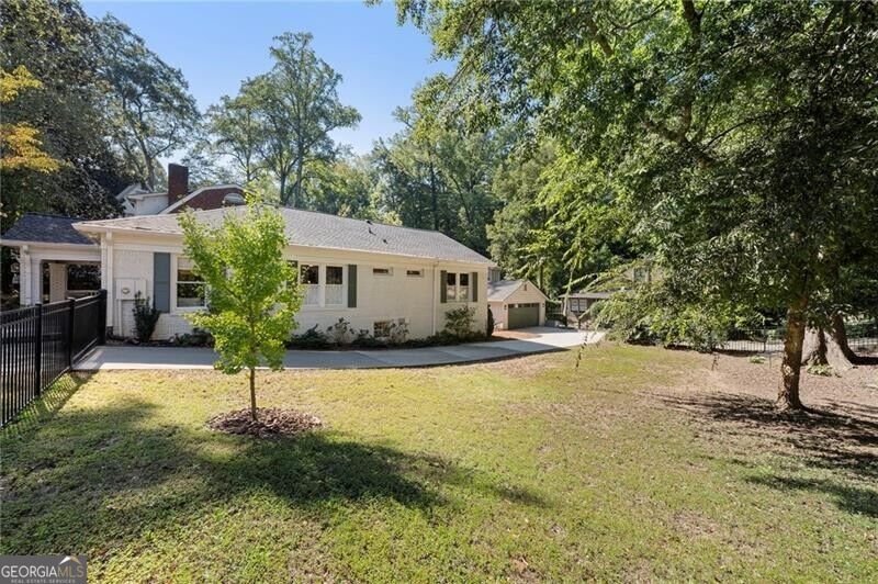 675 Amsterdam Avenue Ne Property Photo 33