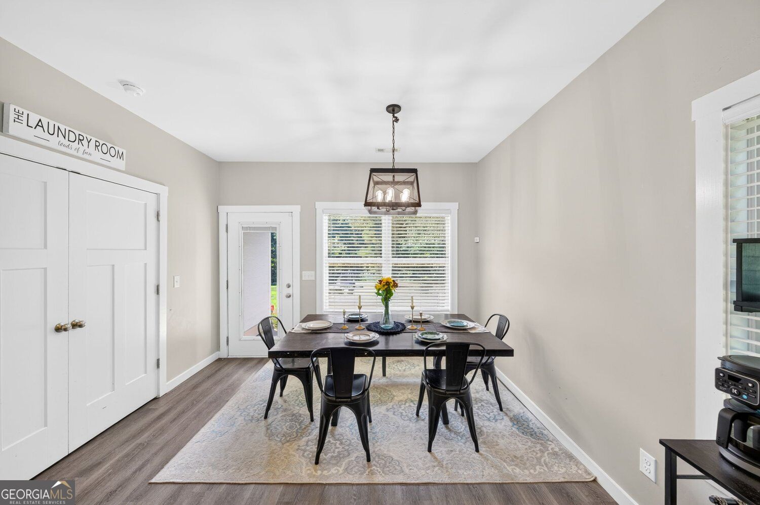 694 Railroad Avenue Property Photo 9