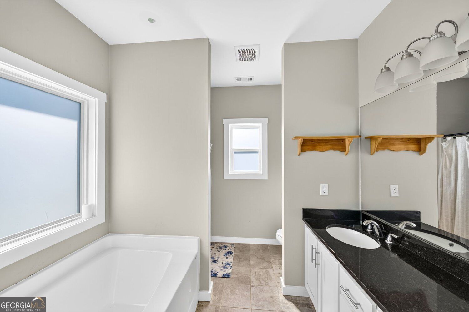 694 Railroad Avenue Property Photo 15