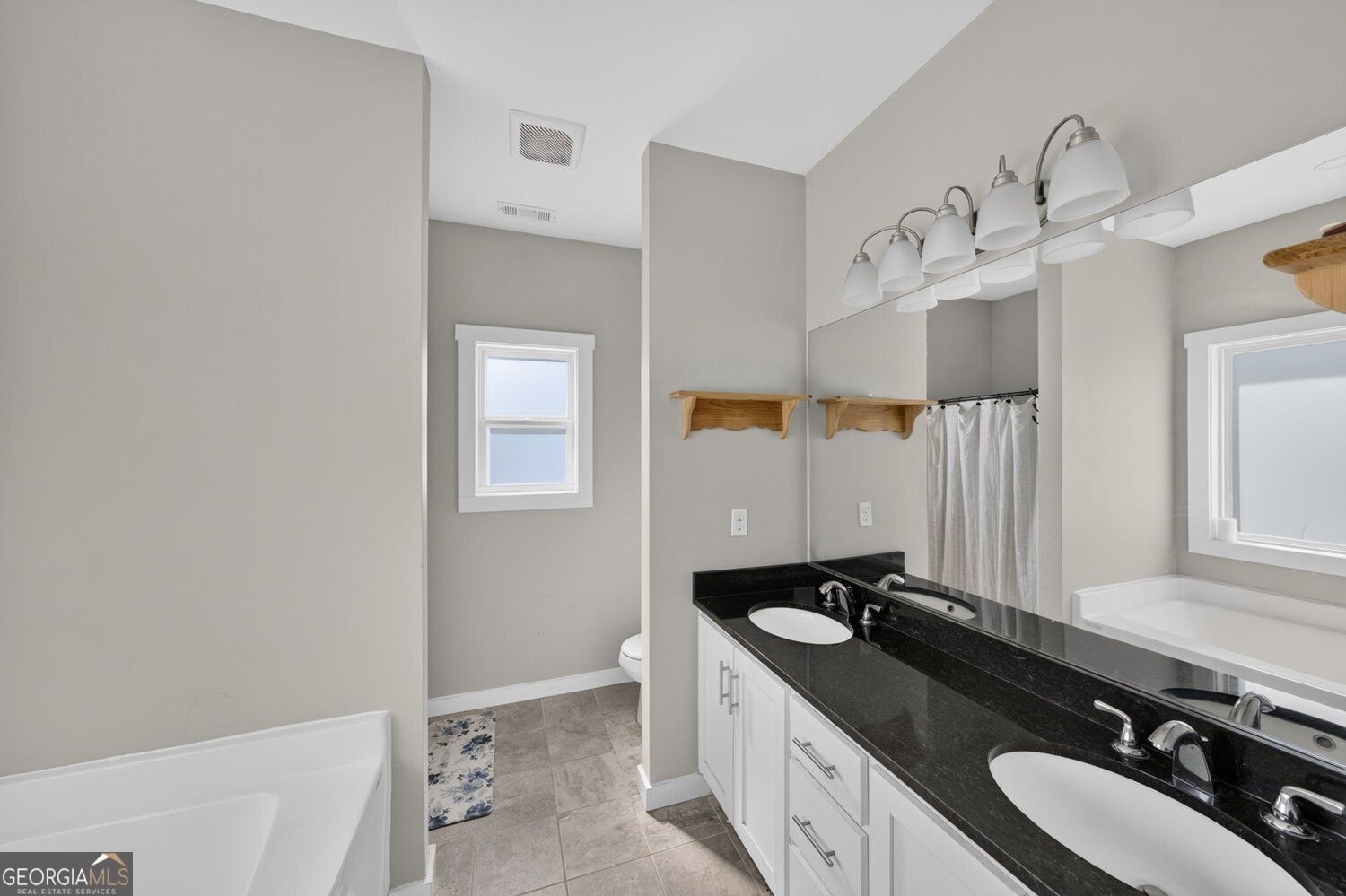 694 Railroad Avenue Property Photo 17
