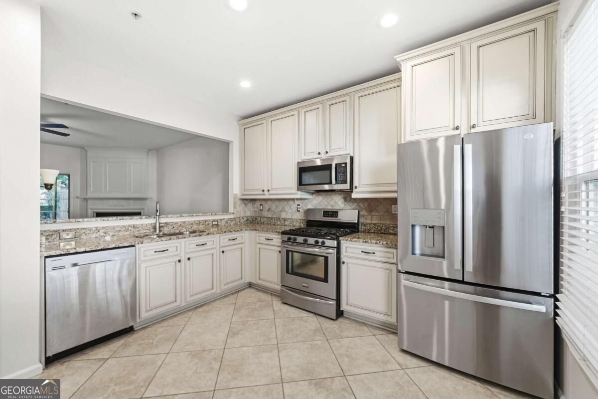 1205 Whitestone Ridge Property Photo 4