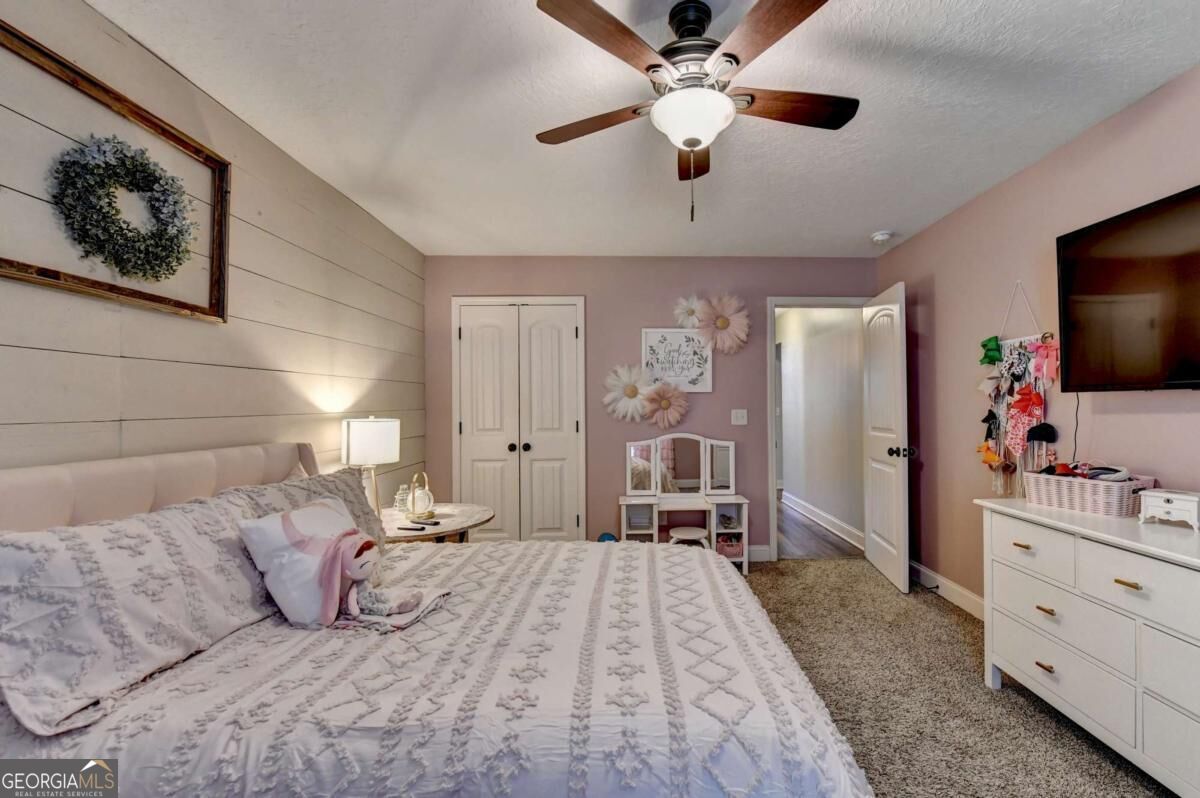 1052 Blakewood Court Property Photo 19