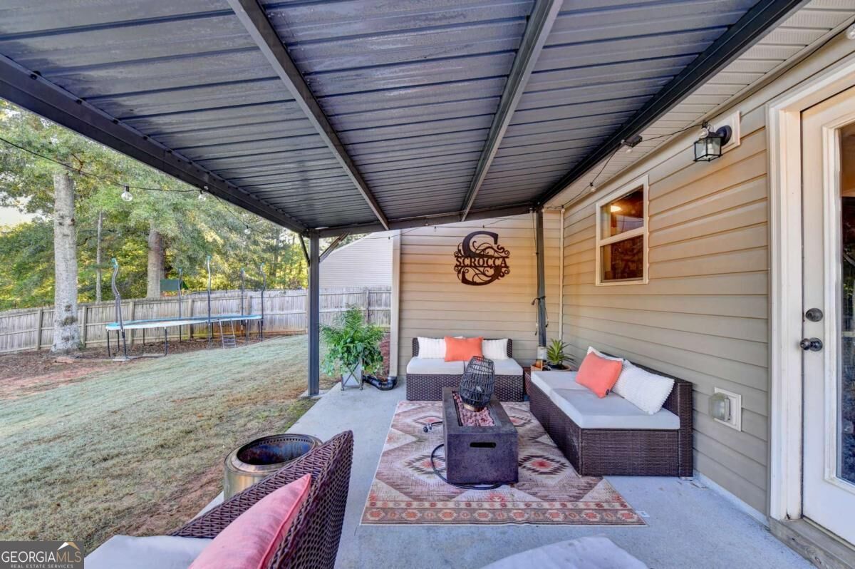 1052 Blakewood Court Property Photo 33