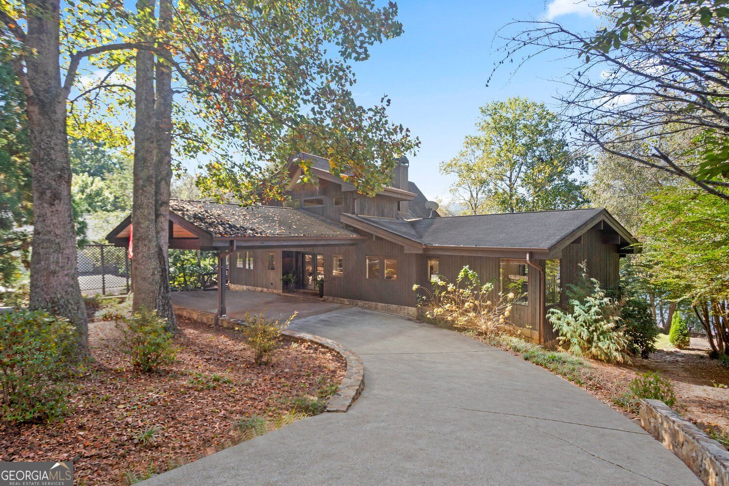 431 Oakmont Drive Property Photo 7