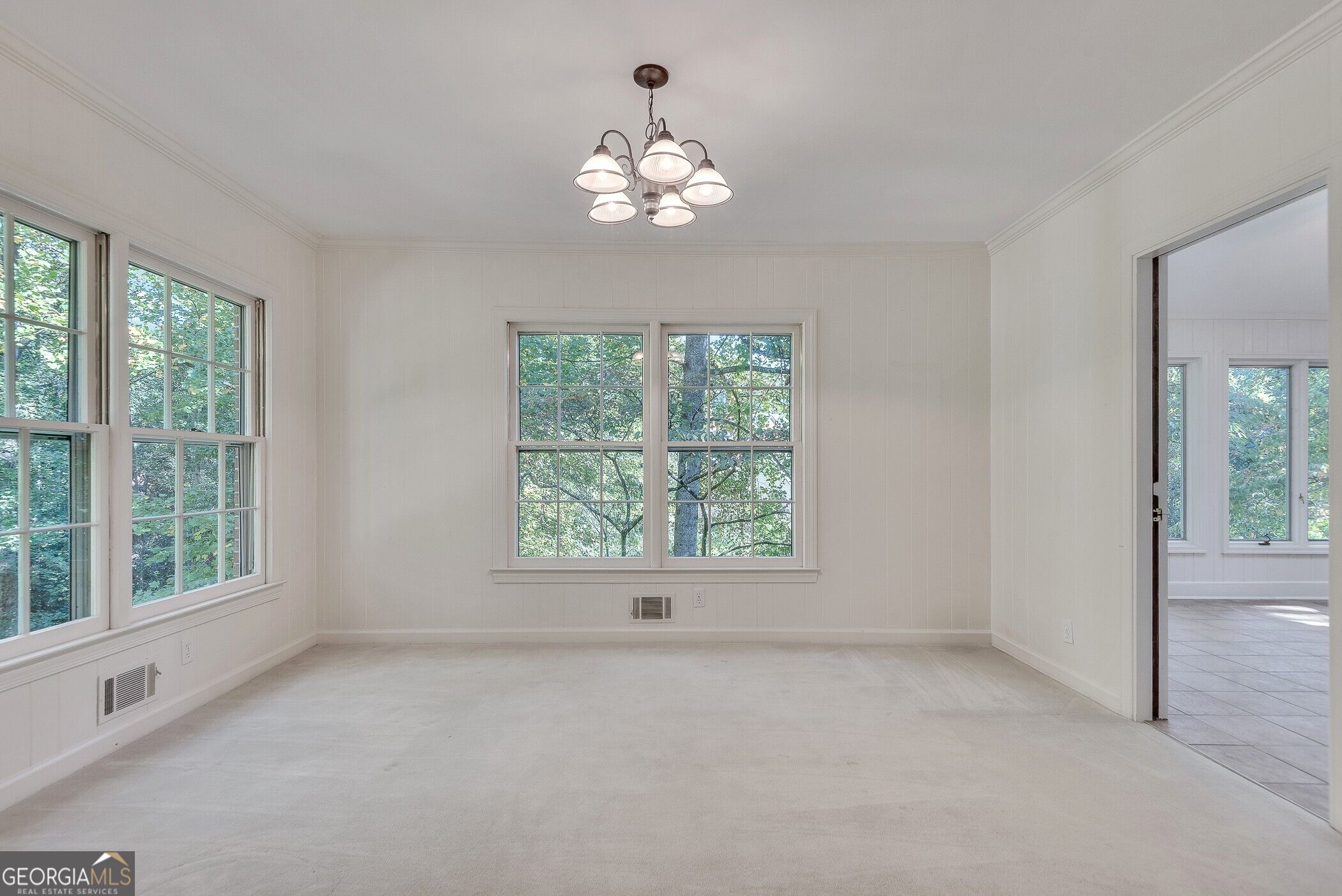 1882 Bedfordshire Court Property Photo 42