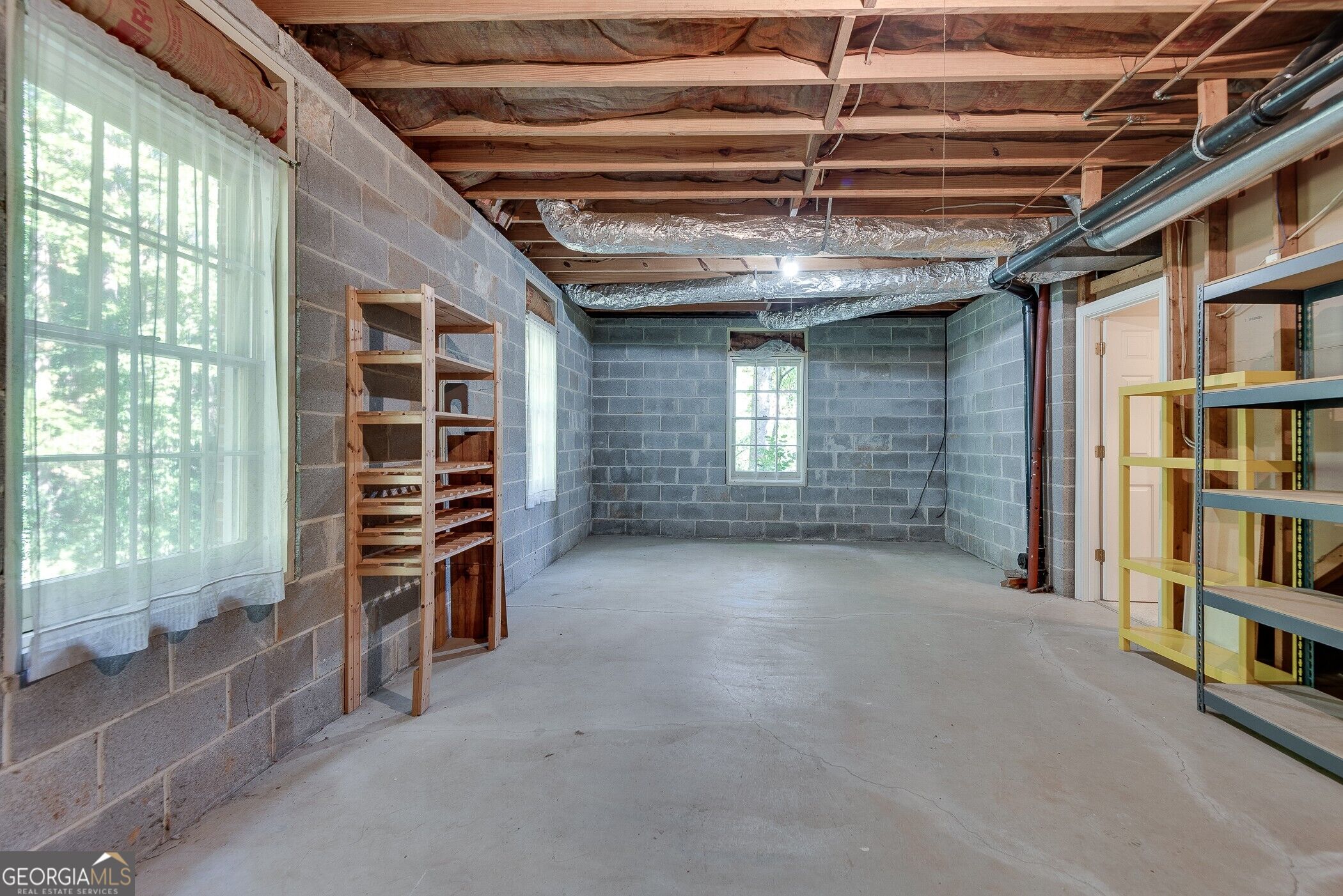 1882 Bedfordshire Court Property Photo 65