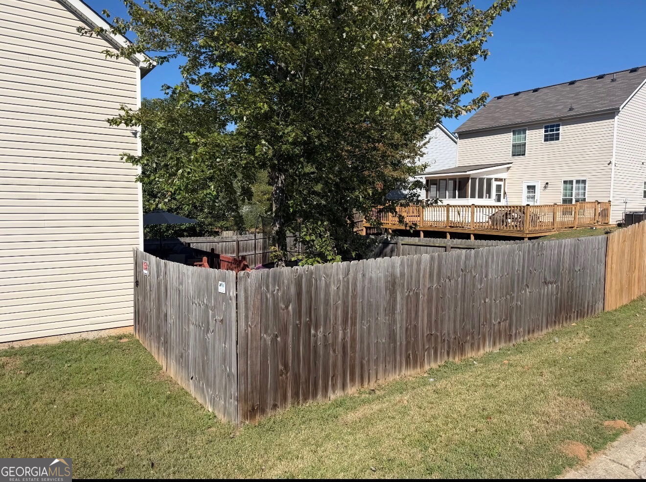 5842 Waggoner Court Property Photo 18