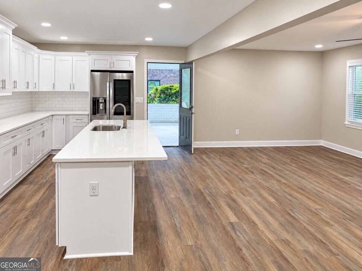 3450 Spring Valley Boulevard Property Photo 14