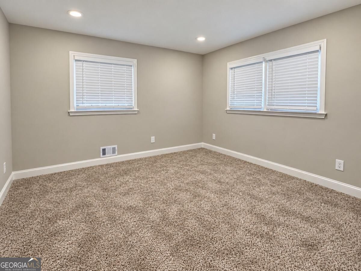 3450 Spring Valley Boulevard Property Photo 22