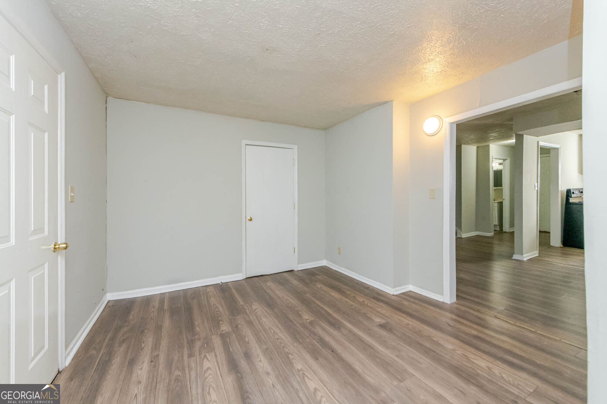 378 Cowan Street Property Photo 5