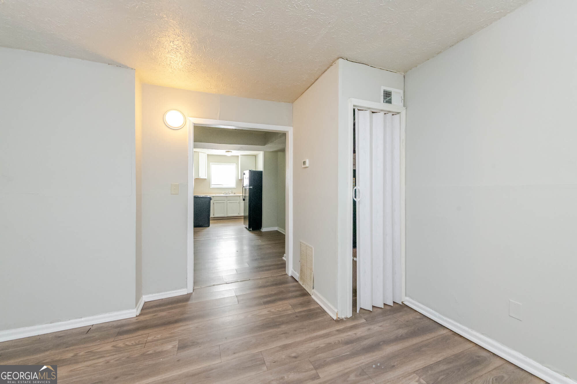 378 Cowan Street Property Photo 6