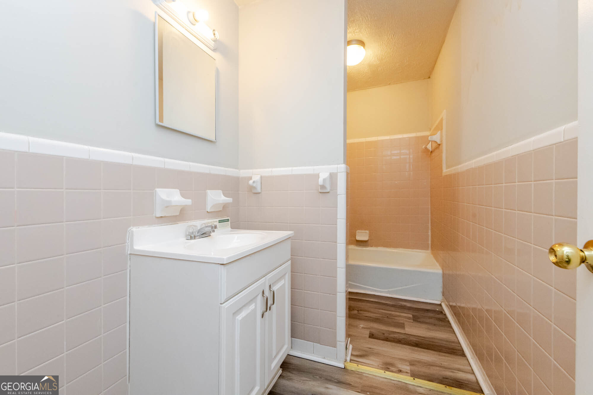 378 Cowan Street Property Photo 27