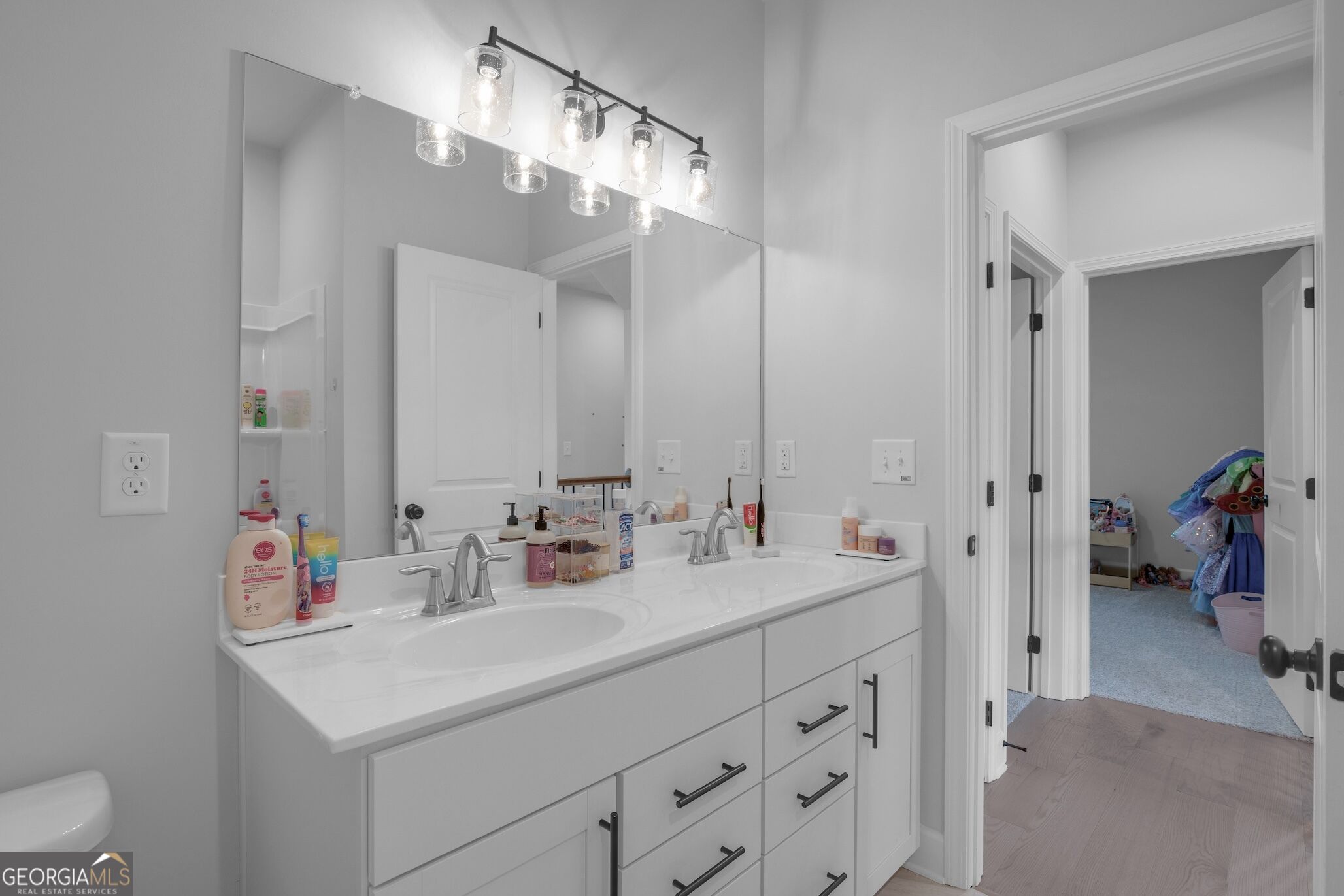 3754 Whithorn Way Property Photo 38