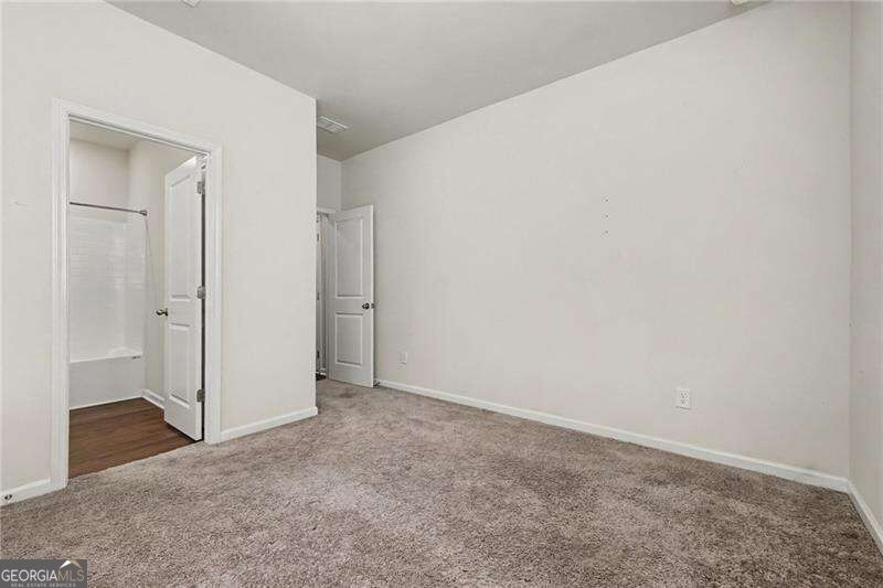 790 Riverwood Pass Property Photo 14