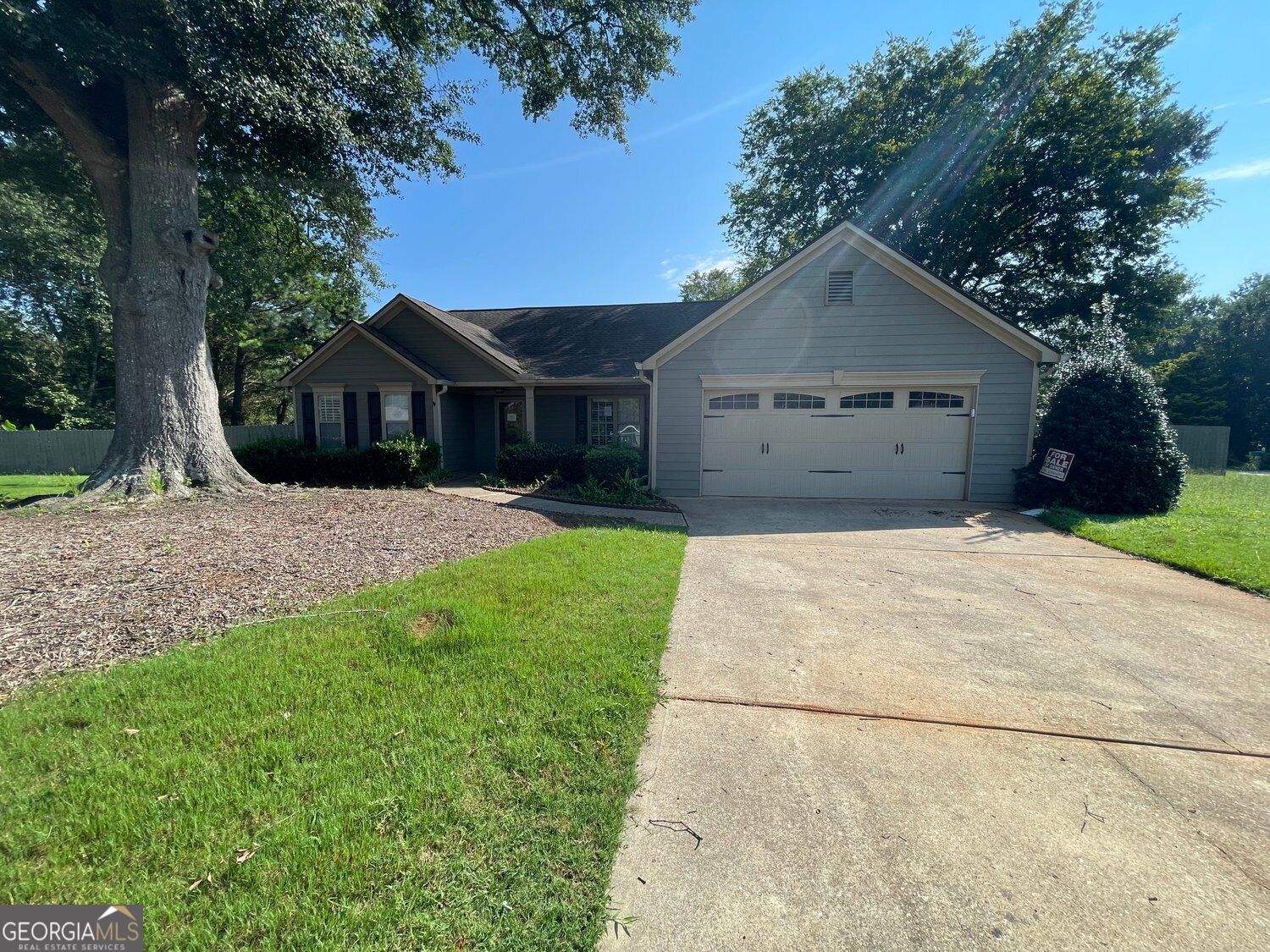 18 Column Court Property Photo 5