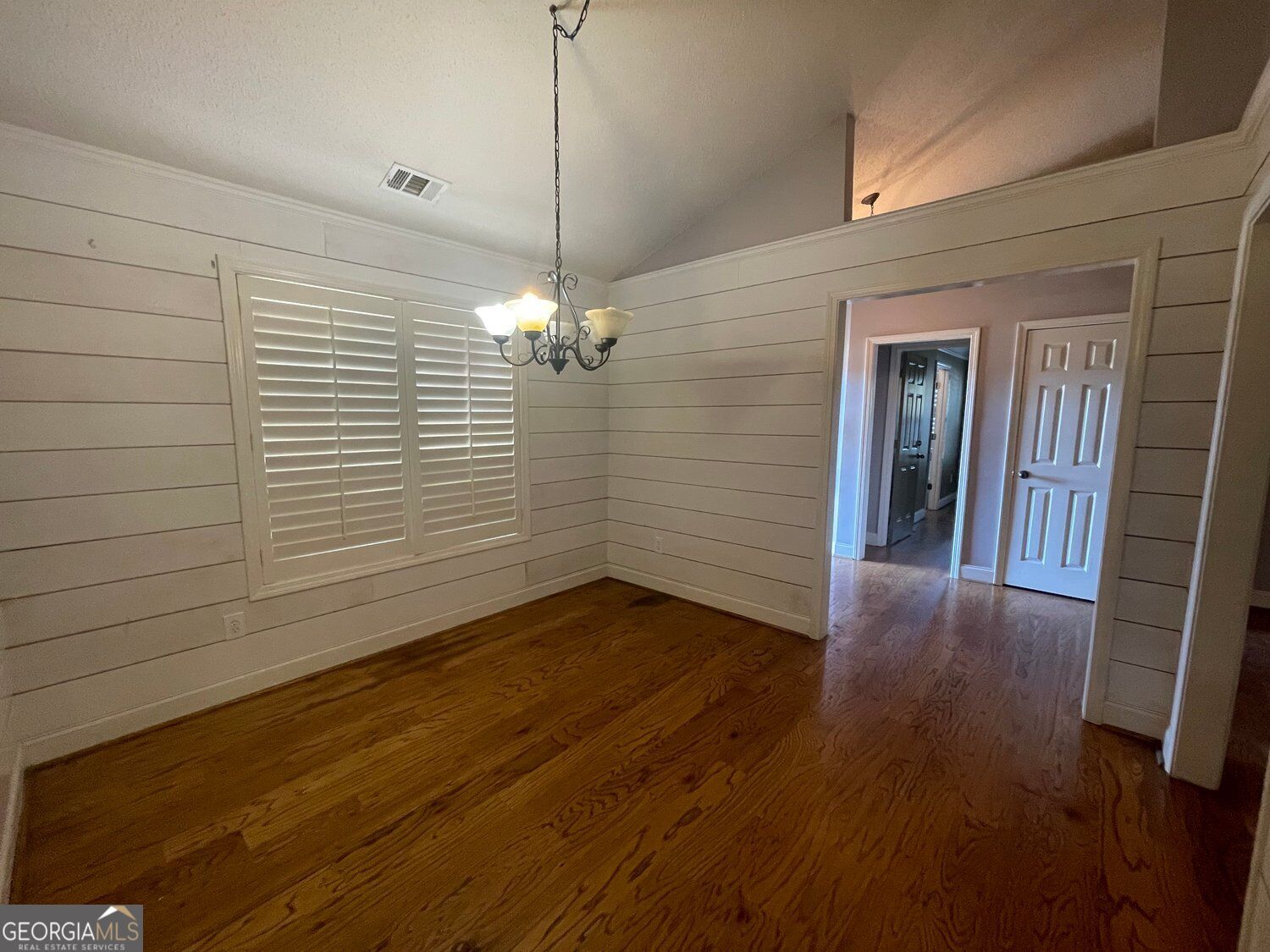 18 Column Court Property Photo 19