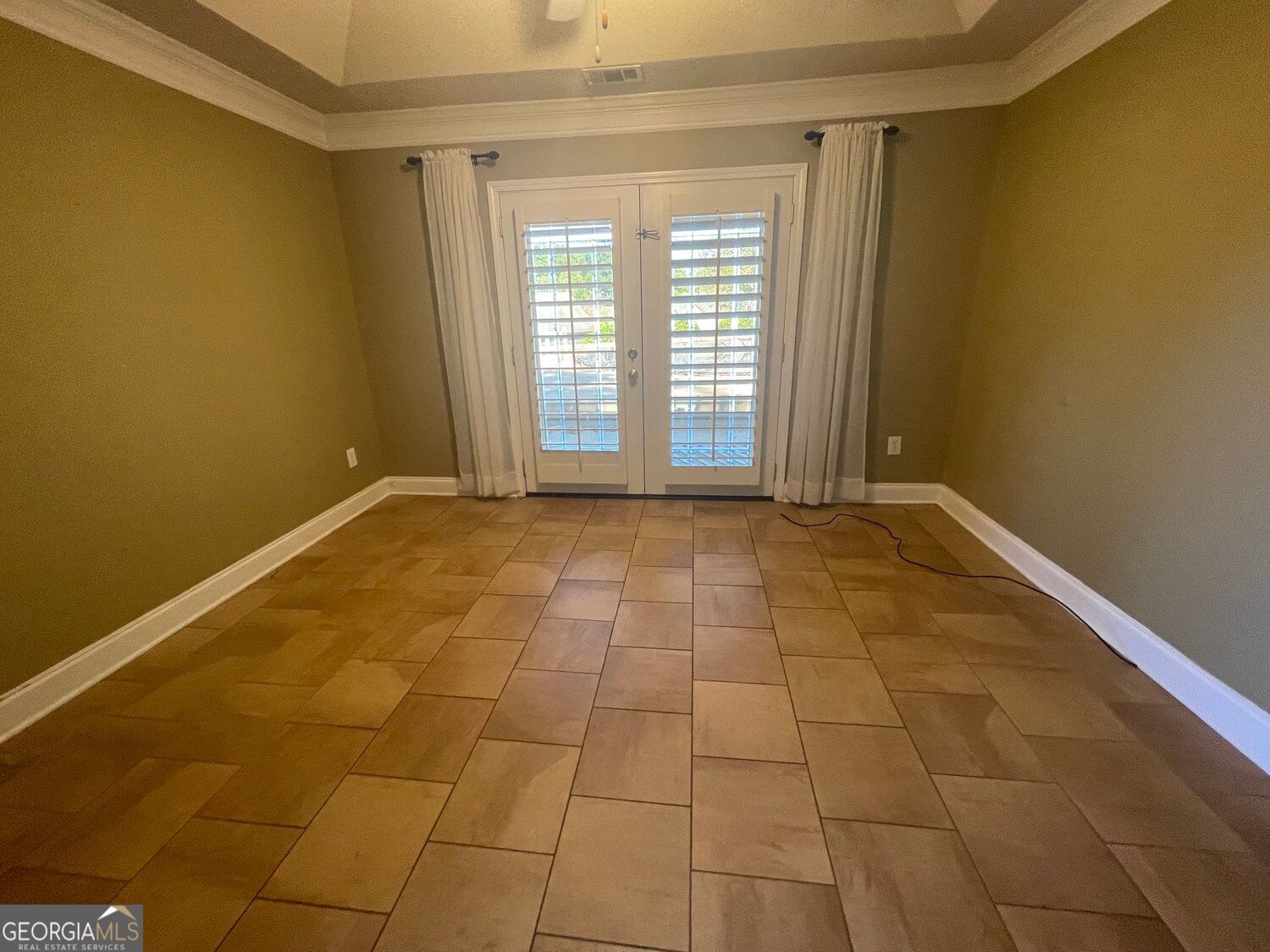 18 Column Court Property Photo 28