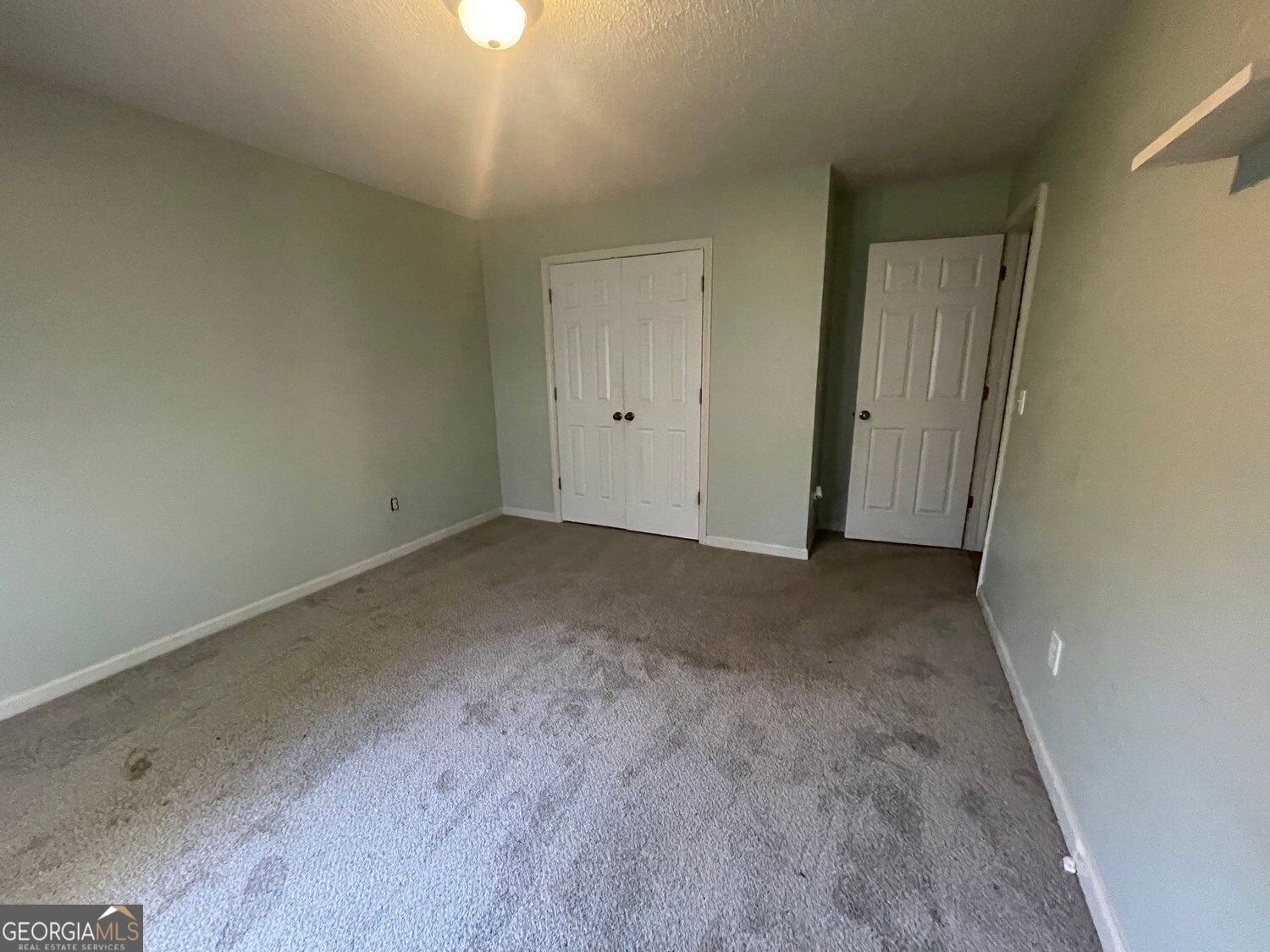 18 Column Court Property Photo 39