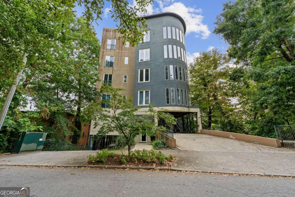 140 Alden Avenue Nw # 403 Property Photo 1