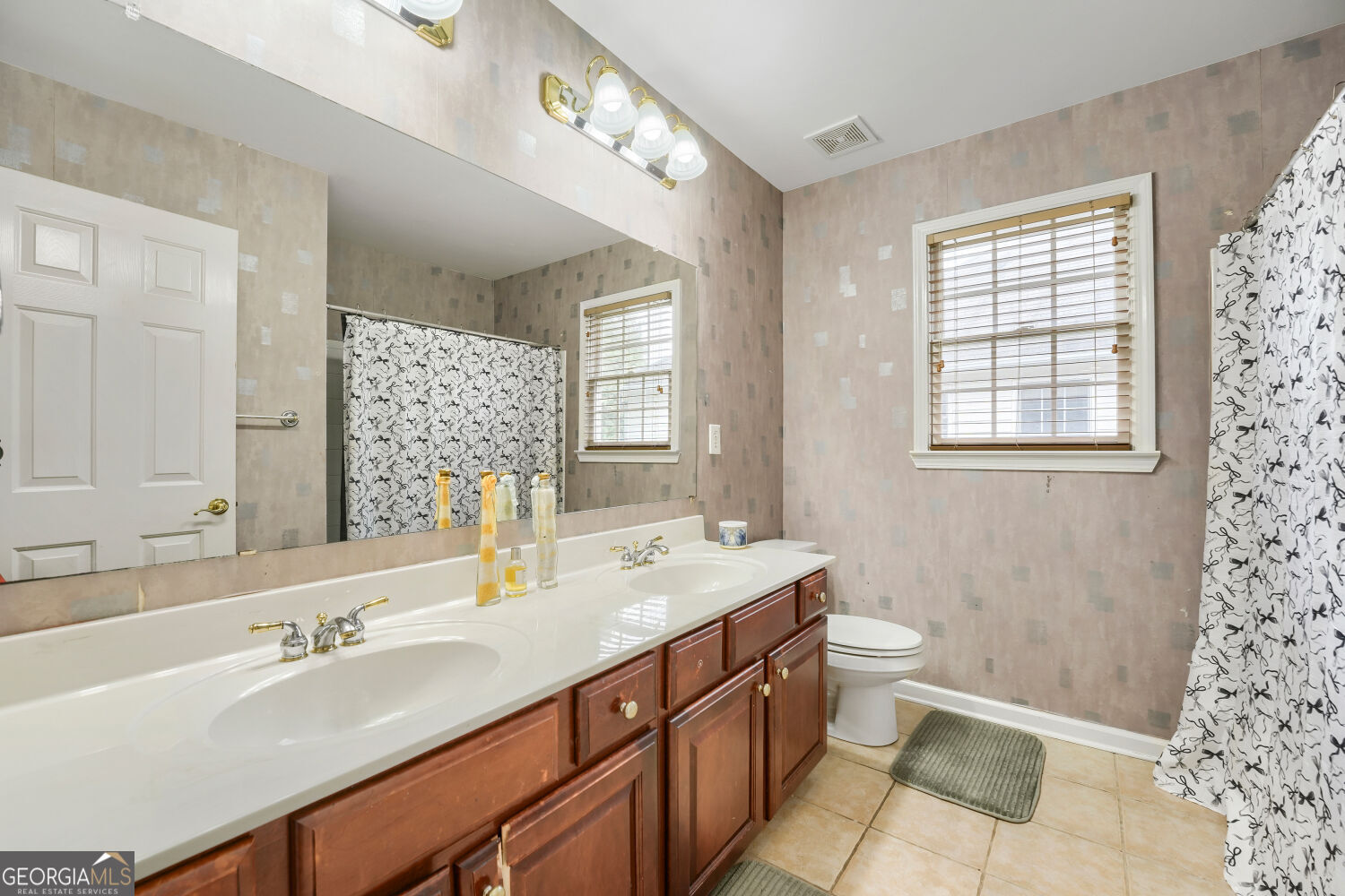7792 Waterlace Drive Property Photo 15