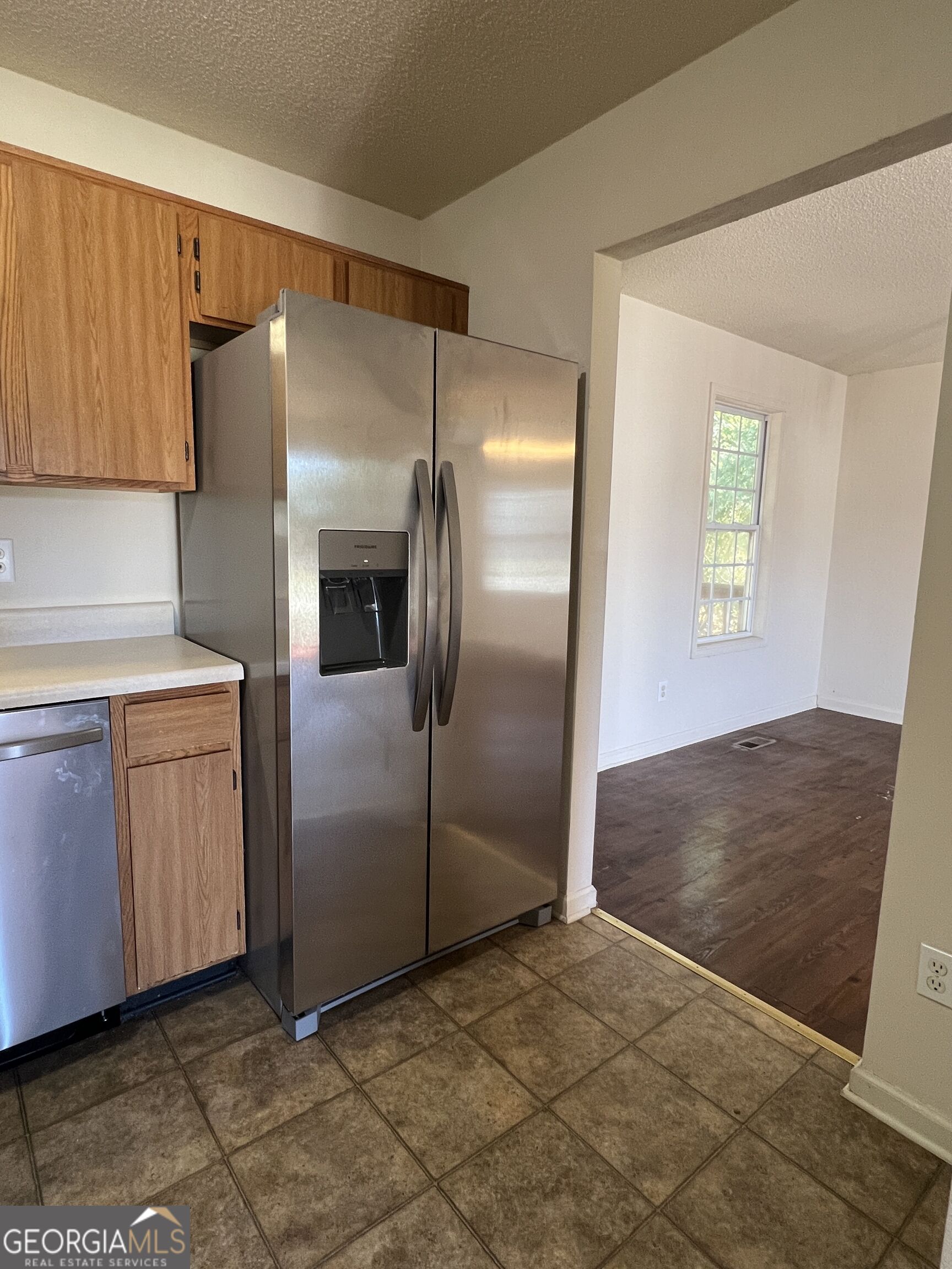 305 River Trace Drive Property Photo 4