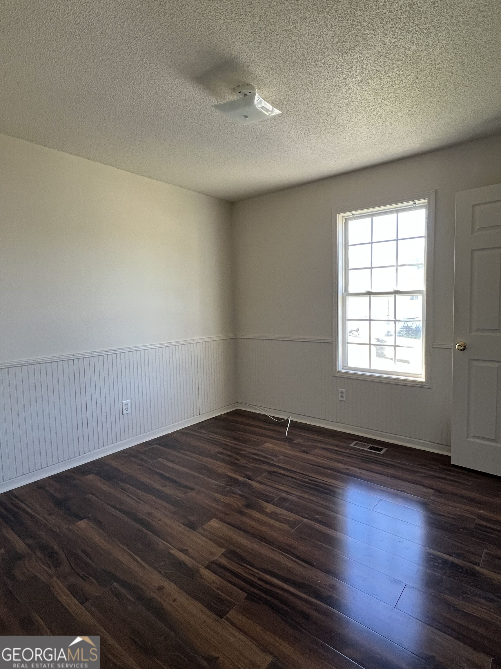 305 River Trace Drive Property Photo 7