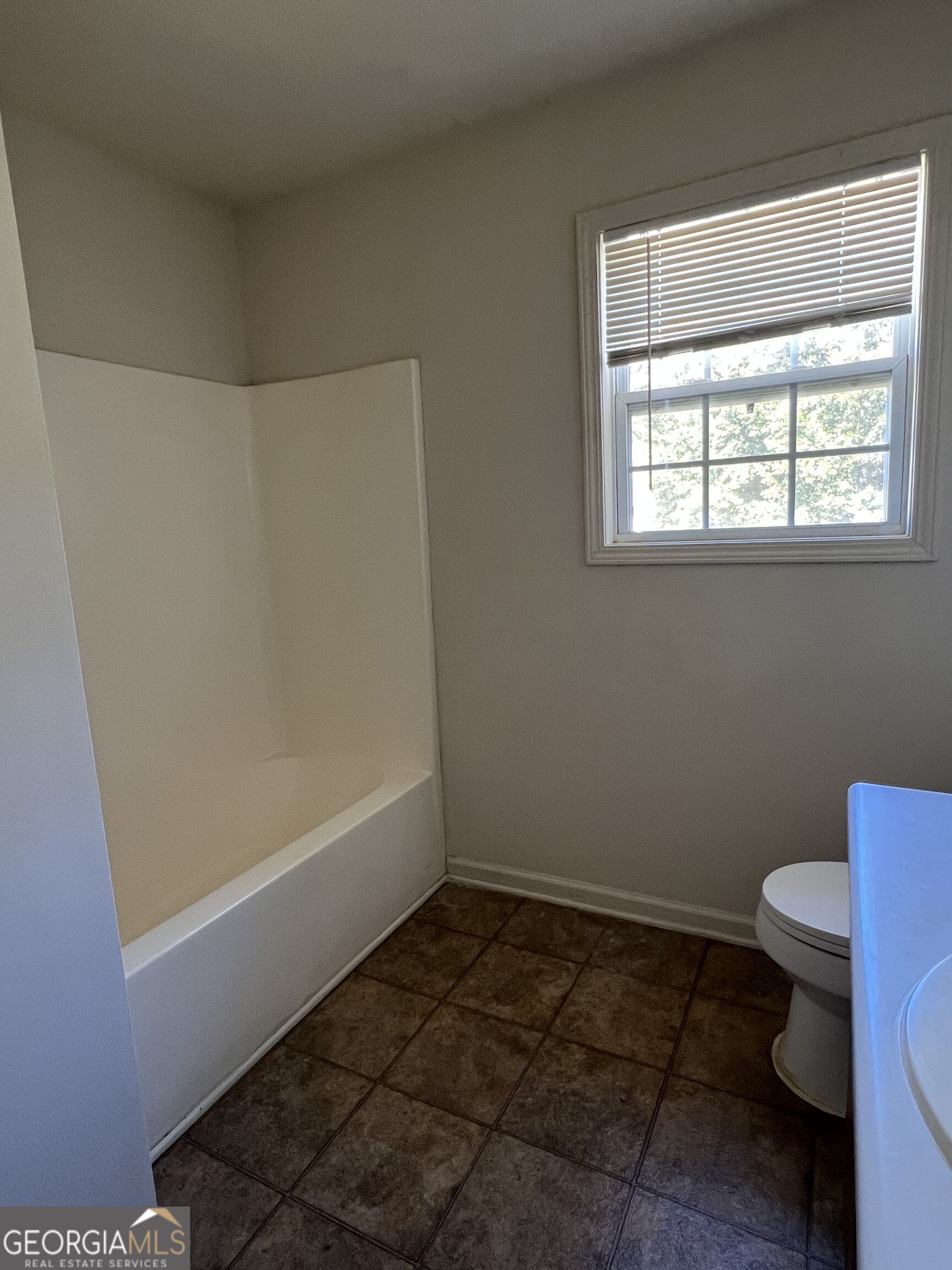 305 River Trace Drive Property Photo 12