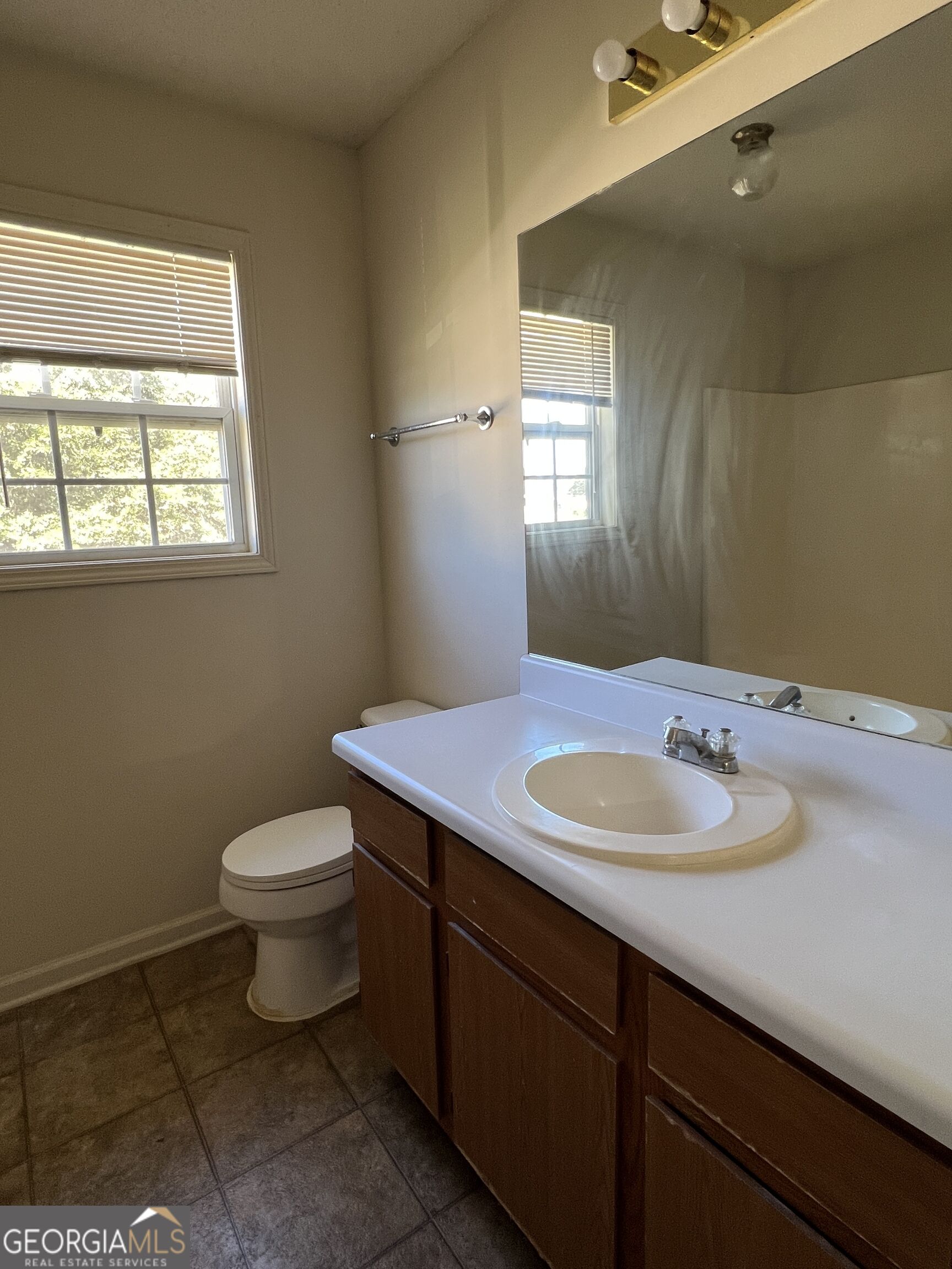 305 River Trace Drive Property Photo 13