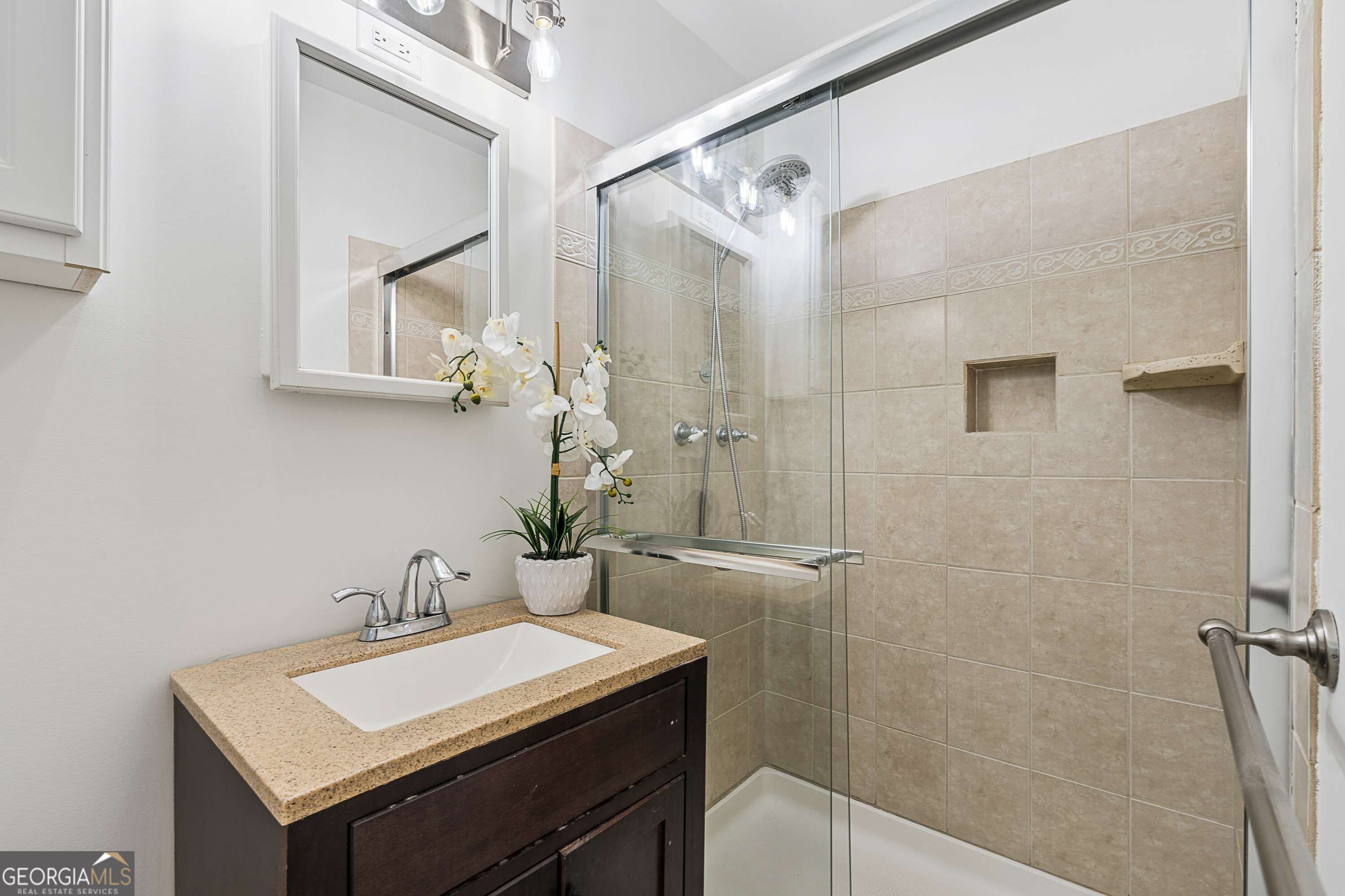 6608 Ridge Moore Drive Property Photo 18