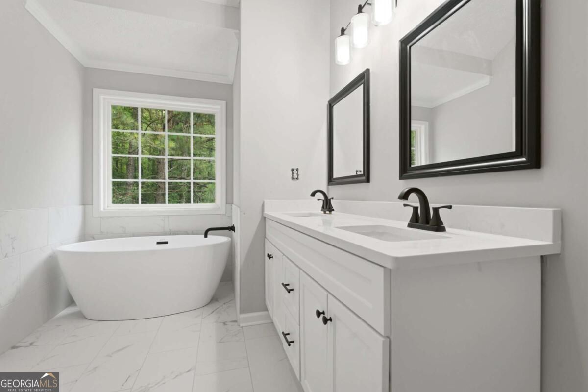 210 Coldwater Drive Property Photo 40