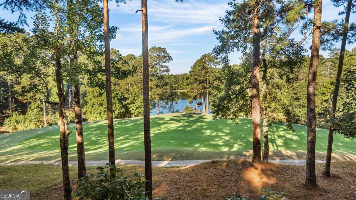 1181 Shoulder Bone Circle Property Photo 2