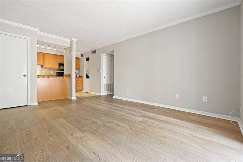 3160 Seven Pines Court # 105 Property Photo 5