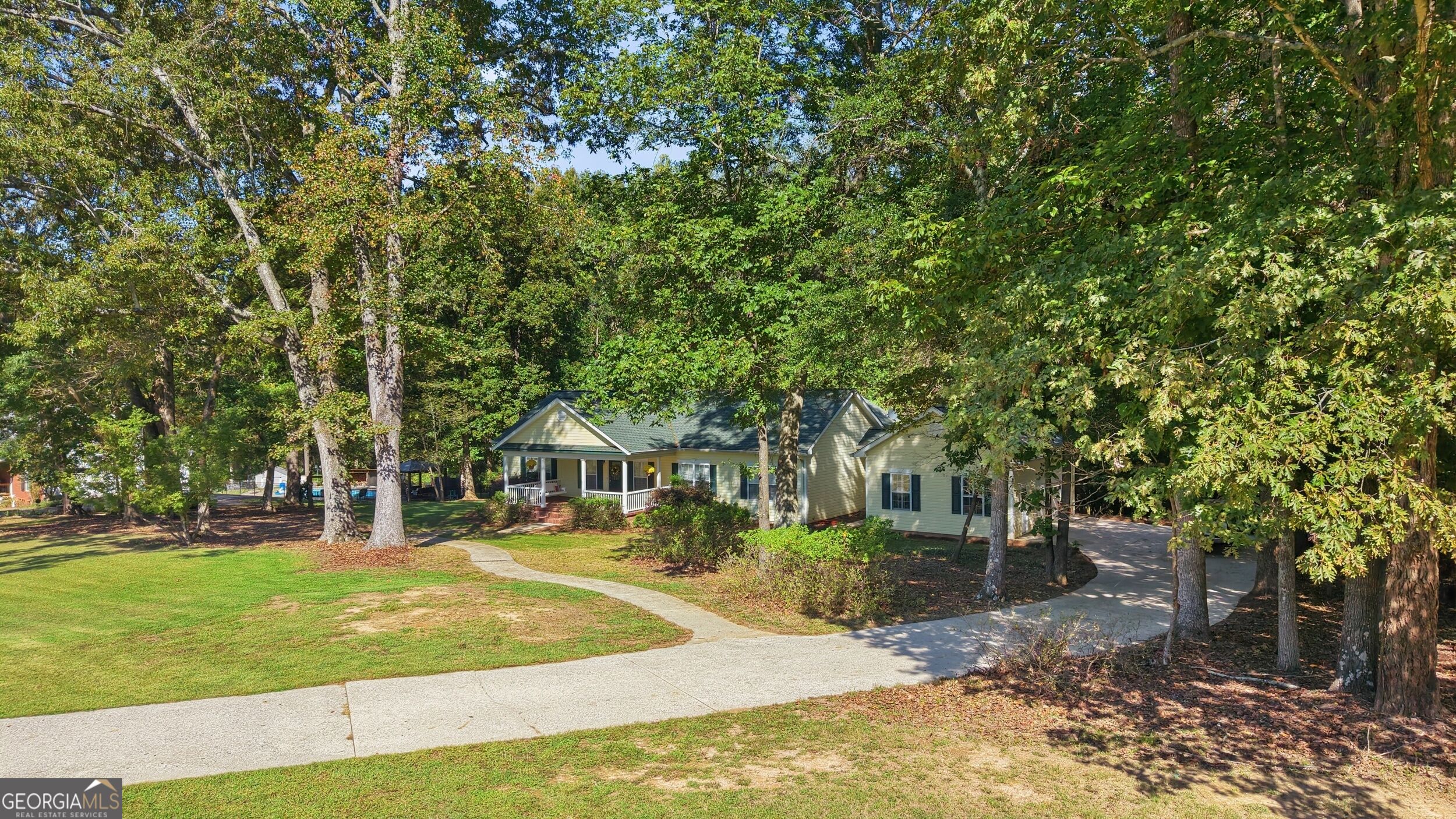 135 Lemarr Drive Property Photo 1