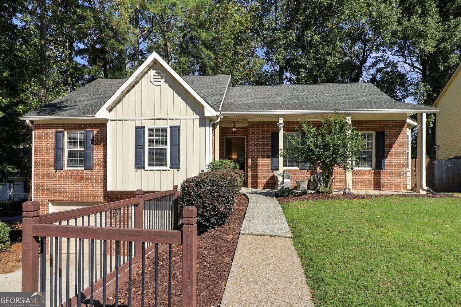 4860 Hampton Square Drive Property Photo 2