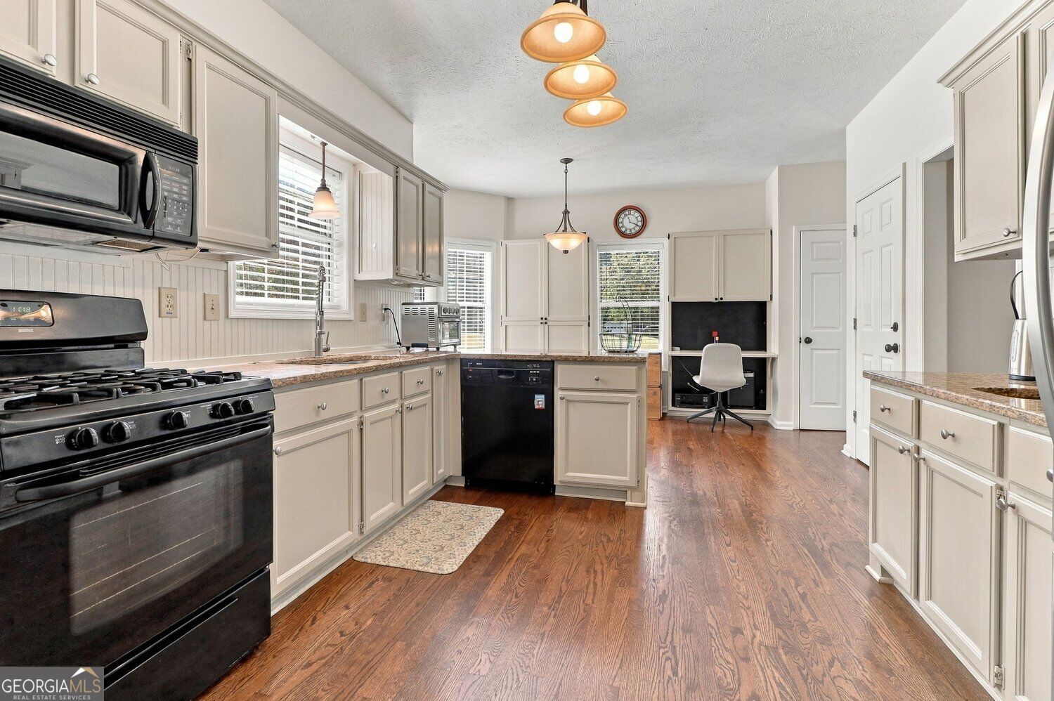 4860 Hampton Square Drive Property Photo 12