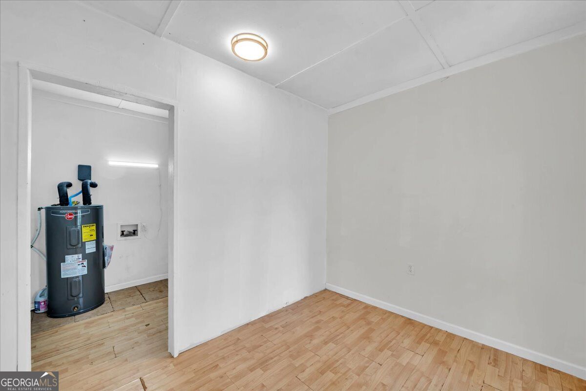 100 Ravenwood Way Property Photo 17