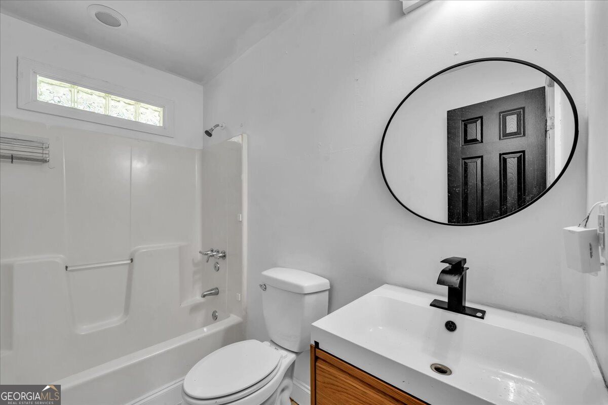 100 Ravenwood Way Property Photo 19
