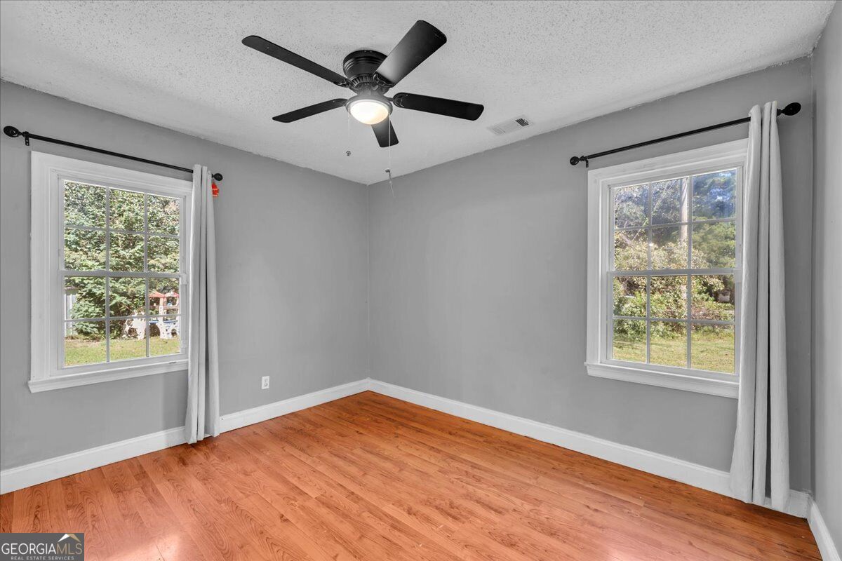 100 Ravenwood Way Property Photo 20