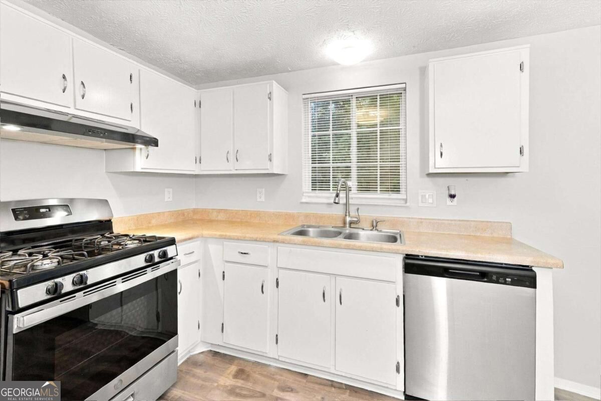 5131 Rockborough Trail Property Photo 3