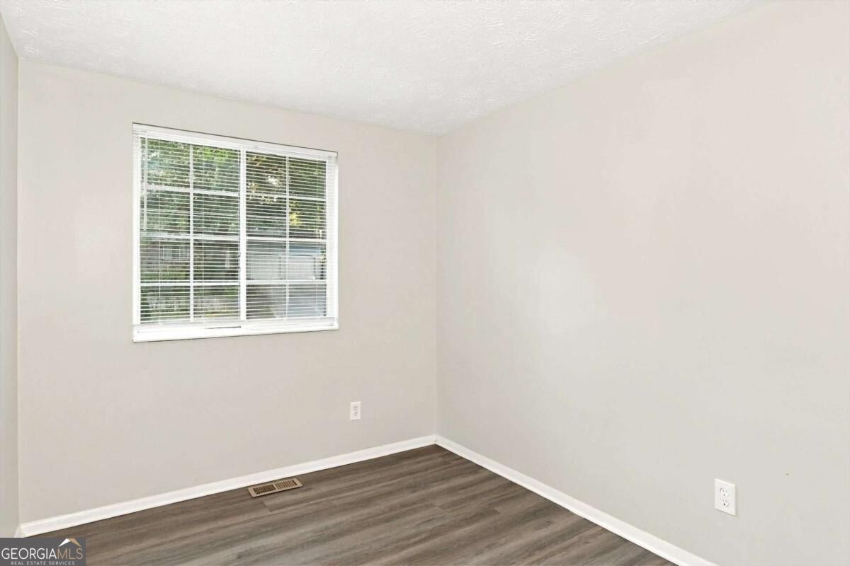 5131 Rockborough Trail Property Photo 5