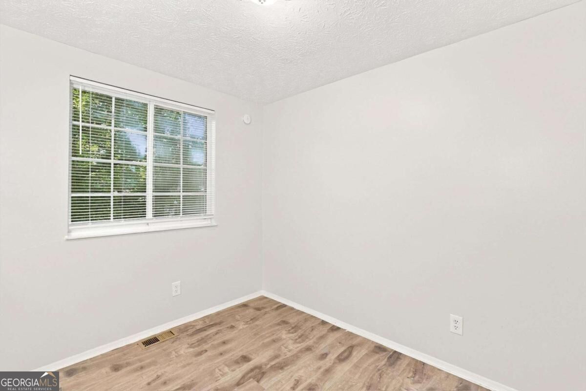 5131 Rockborough Trail Property Photo 6